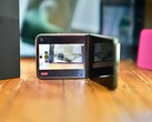 Le Razr Plus 2026 (Razr 70 Plus) offre de nombreuses possibilités d'utilisation innovantes de ses appareils photo intégrés.