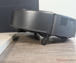 L'aspirateur robot se cabre devant les obstacles