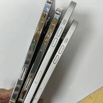 répliques de l'iPhone 14. (Source de l'image : SonnyDickson)