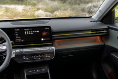 Le nouveau Kona EV est doté d'un éclairage d'ambiance à l'intérieur. (Source de l'image : Hyundai)