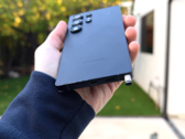 Le S25 Ultra après le test de chute. (Source de l'image : PBKReviews via YouTube)