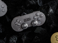 La manette Space Gray SN30 Pro Limited Edition est fabriquée en alliage de zinc. (Source de l'image : 8BitDo)
