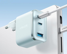 Le chargeur Nano d'Anker (70 W, 3 ports) (photo) est désormais disponible en bleu. (Source : Anker)