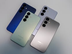 Le Galaxy S25 est l'un des meilleurs smartphones actuellement disponibles (Image source : Daniel Schmidt / Notebookcheck)