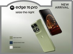 Le Motorola Edge 70 Pro a un design familier.