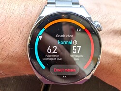 La Watch GT 3 Pro a pour particularité de mesurer la rigidité artérielle