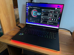 Test de l'Asus ROG Strix SCAR 18 (2023) G834JY, unité de test fournie par Asus Allemagne