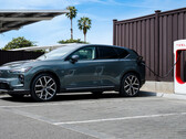 À partir du quatrième trimestre 2026, les conducteurs de modèles Volvo entièrement électriques, tels que le modèle compact EX30, pourront utiliser plus de 20 000 superchargeurs Tesla à travers l'Europe directement via l'application smartphone de l'usine.