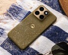 Le Motorola Edge 2026 a un dos accrocheur avec une surface en tissu.