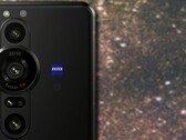 Il faut apparemment s'attendre à des changements majeurs de design pour les smartphones Sony Xperia 1 V et 5 V de 2023. (Image source : Sony - édité)