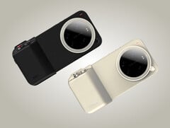 Un aperçu présumé du Xiaomi 17 Ultra et de son kit de photographie en deux couleurs. (Source de l&#039;image : via Kacper Skrzypek - édité)