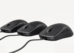 Trois souris de jeu endgame gear avec coques imprimées en 3D ultra-légères