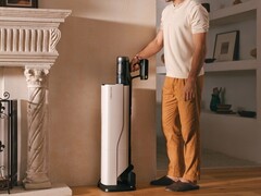 La station d'accueil à vidange automatique est l'une des caractéristiques de la série H60 Hub. (Source de l'image : Roborock)