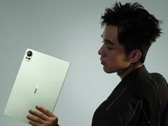 La version de cette année du Huawei MatePad 12 X est le portrait craché de son prédécesseur. (Source de l&#039;image : Huawei)