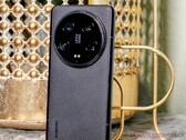 Le Xiaomi 14 Ultra est l'un des quatre appareils éligibles à la mise à jour non officielle HyperOS 1.5 de Xiaomi. (Source de l'image : Notebookcheck)