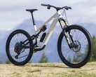 Le Canyon Spectral:ON CF 9 est assez léger et offre une grande puissance de traction