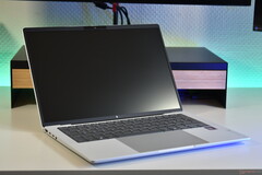 L'HP EliteBook X G2i équipé d'un processeur Intel Panther Lake