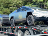 Cybertruck après de prétendus essais de collision (image : Efren Coello)