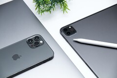 Apple semble avoir de nombreux modèles d'iPad Air en préparation qu'il a l'intention de vendre en Europe. (Image source : Brandon Romanchuk)