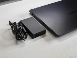 adaptateur électrique de 150 watts