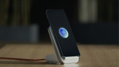 Un OnePlus 12 affiche son système de charge ultra-rapide AirVOOC. (Source : OnePlus)