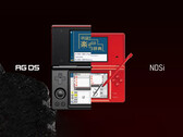 La RG DS d'Anbernic est beaucoup plus grande que la DSi de Nintendo. (Source de l'image : Anbernic via r/SBCGaming - édité)