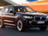 La BMW iX3, au design plutôt conservateur, pourrait avoir une descendance beaucoup plus sportive avec le légendaire badge M en 2023 (Image : BMW)