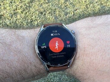 La Huawei Watch GT 3 dans l'ombre