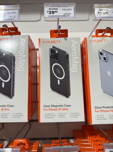 les étuis pour iPhone 15 Pro de grands fabricants comme Cygnett ont également été conçus pour le bouton muet supprimé. (Source : Notebookcheck)