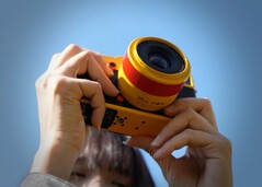 Le TTArtisan 35 mm f/1.8 II est désormais également disponible dans une variante orange.