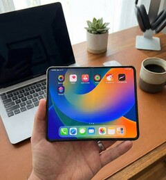 Rendu généré de l'iPhone pliable d'après les fuites.