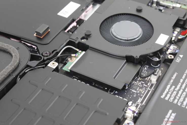 L'Intel Killer BE1750x amovible est fourni en standard pour la connectivité Wi-Fi 7 et Bluetooth 5.4