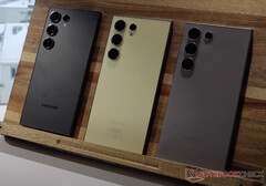 Une maquette du Galaxy S24 Ultra s'il avait trois caméras à l'arrière. (Source de l'image : Notebookcheck - édité)