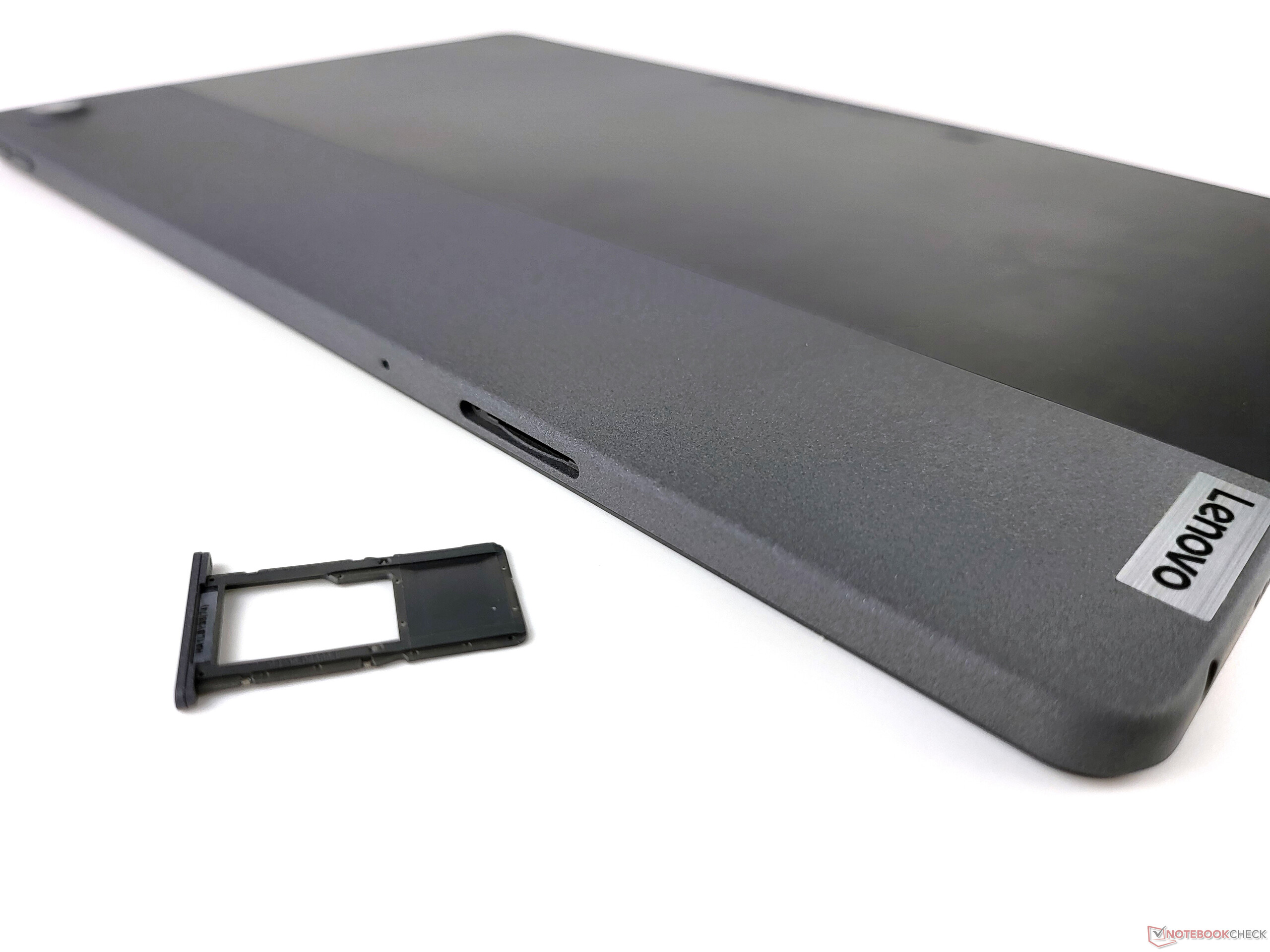 Test Lenovo Tab M10 Plus (3e Gen) : une petite tablette pour la famille -  Les Numériques