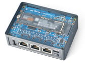 Le NanoPi R5S peut faire tourner les images de Android 12, entre autres systèmes d'exploitation. (Image source : FriendlyELEC)