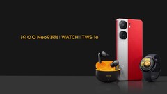 La montre iQOO et les écouteurs Ie avec le Neo9 (Source : iQOO)