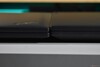 ThinkPad T14 Gen 7 (à droite) : Plus récent et plus épais, avec un couvercle d'écran plat