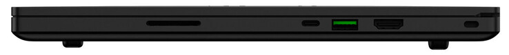 Côté droit : Lecteur de cartes SD, un port Thunderbolt 3 (Type-C ; DisplayPort et Power Delivery sur USB-C), un port USB 3.2 Gen 2 Type-A, sortie HDMI, fente de sécurité Kensington