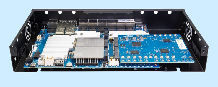 Le BPI-R4 Pro peut également être équipé d'un boîtier en aluminium.