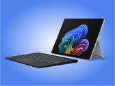 La Surface Pro 12 "for Business" peut être achetée en noir ou en platine.