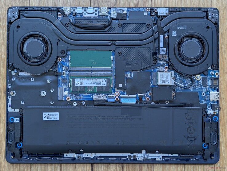 Alienware 16 Aurora interne