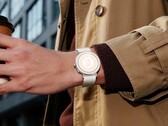 La Realme Watch S5 est dotée d'un design qui attire l'attention.