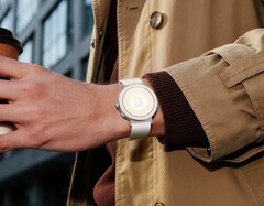 La Realme Watch S5 est dotée d'un design qui attire l'attention.