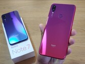 Xiaomi a lancé la Redmi Note 7 en février 2019. (Source de l'image : Authenti Tech)