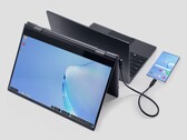 Le NexDock 360 peut être connecté à un smartphone par un simple câble. (Source de l'image : Nex Computer)