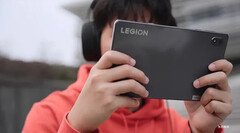 La Lenovo Legion Y700 sera l&#039;une des plus petites tablettes Android lorsqu&#039;elle sera lancée à la fin du mois. (Image source : Weibo)