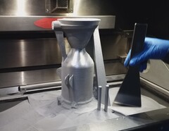 Le moteur d&#039;Agnilet imprimé en 3D en une seule pièce émerge de la poudre de métal (Image Source : Agnikul)