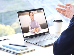 Panasonic dévoile le SC et le QR : deux ordinateurs portables au format A4 pour les utilisateurs professionnels. (Source de l'image : Panasonic)