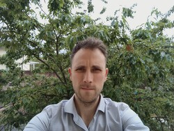Un selfie pris avec la caméra frontale de la ThinkTab X11