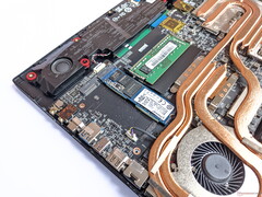 MSI Alpha 17 - Stockage et mémoire vive